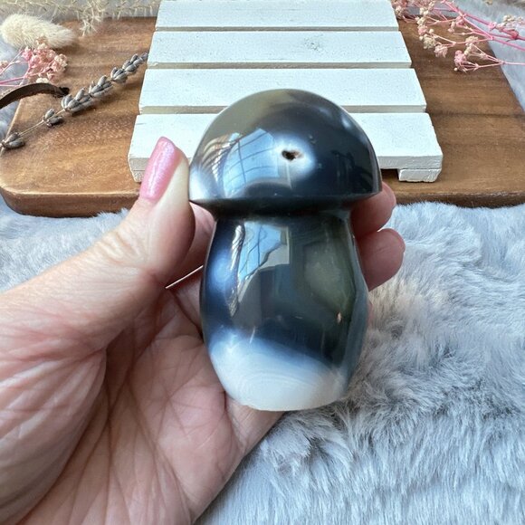 Gorgeous Orca Agate Mushroom Carving - Picture 2 of 6